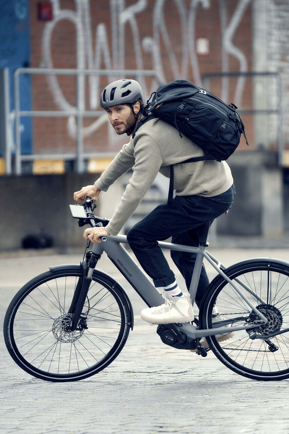 Probefahrt Agiles Fahrverhalten, sportliche Sitzposition und aufgeräumte Optik - das sind die Kennzeichen des "Roadster" von Riese und Müller. Jetzt kommt u.a. ein stärkerer Akku dazu.